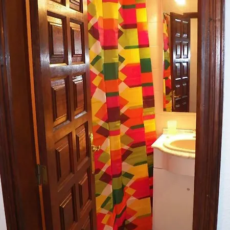 Coastside Apartment, Amarilla Bay * طوستا ديل سيلونثيو